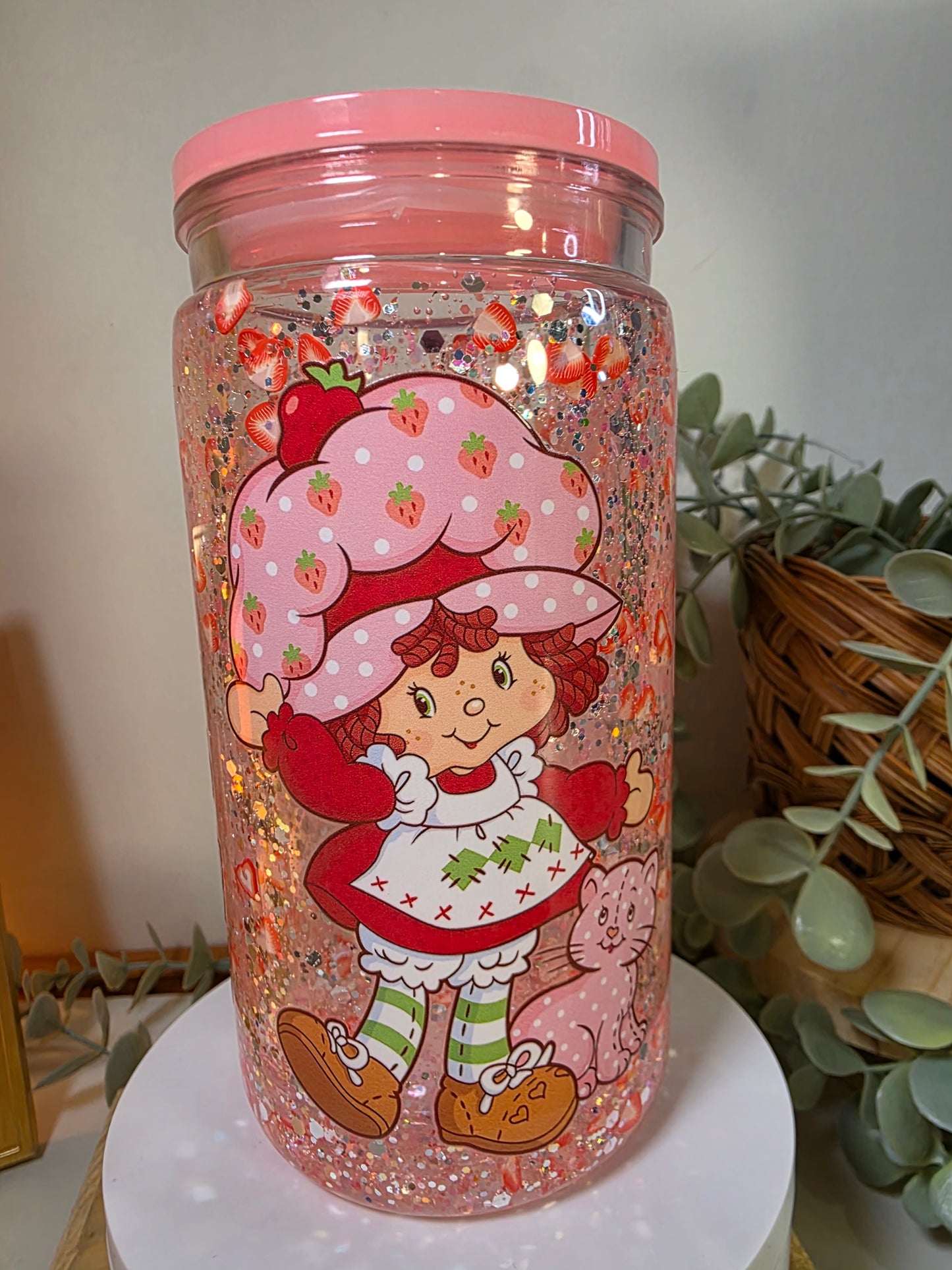 Pre-made 16oz acrylic snowglobe
