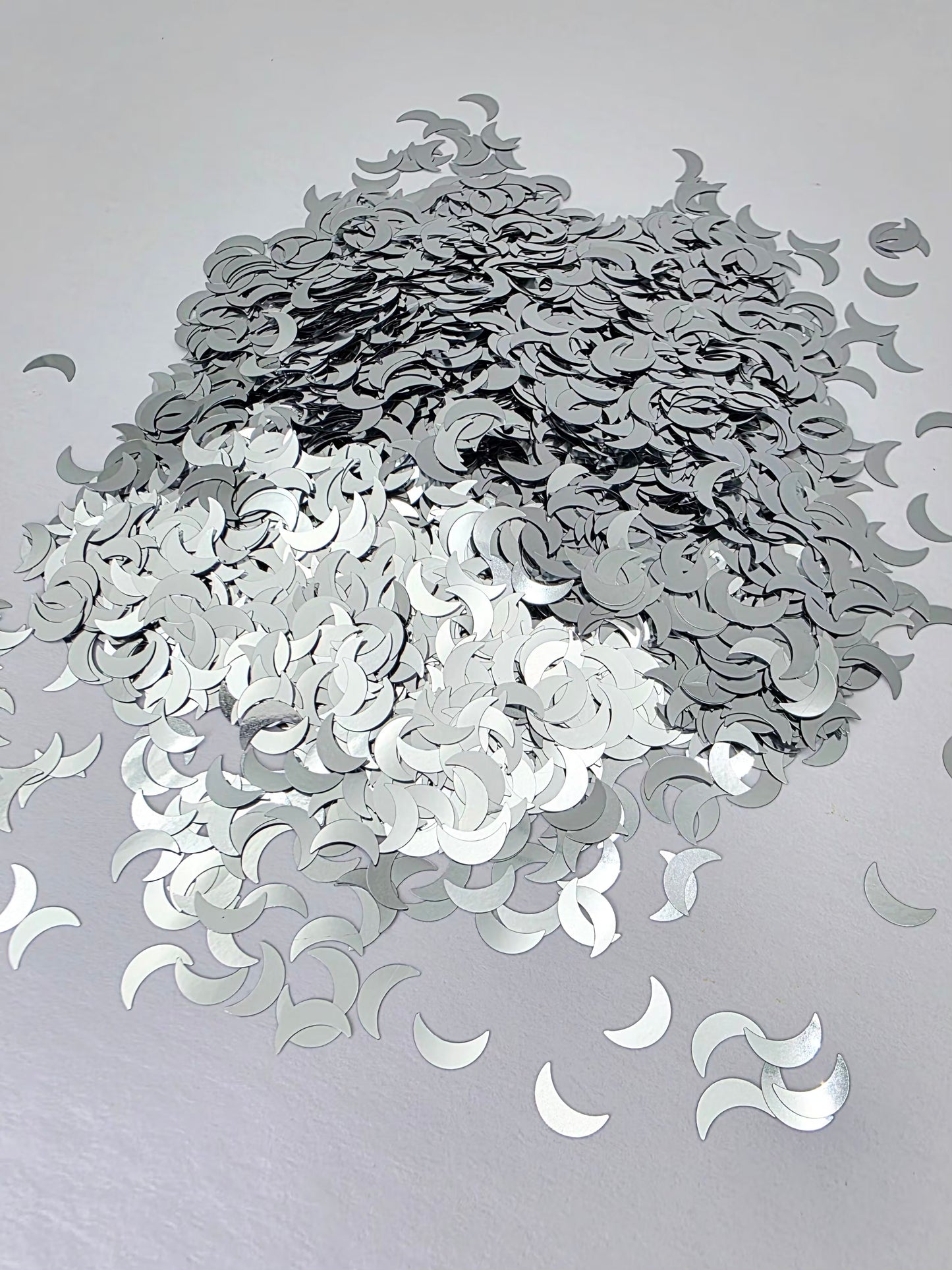 Silver Moon Shape Glitter